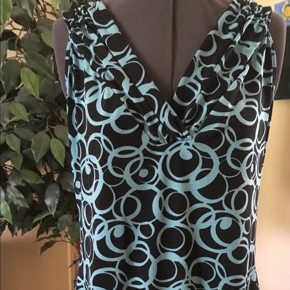 3 for $18 Business Casual/Going-Out Tops - Picture 5 of 6